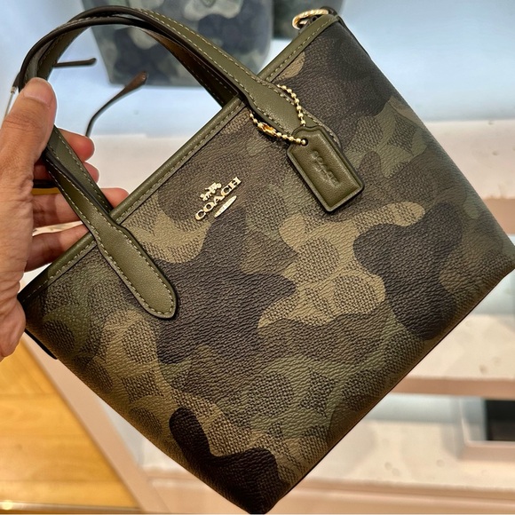Coach Handbags - NWT ❤️ COACH CITY MINI TOTE BAG IN SIGNATURE CAMO PRINT CW033 Crossbody